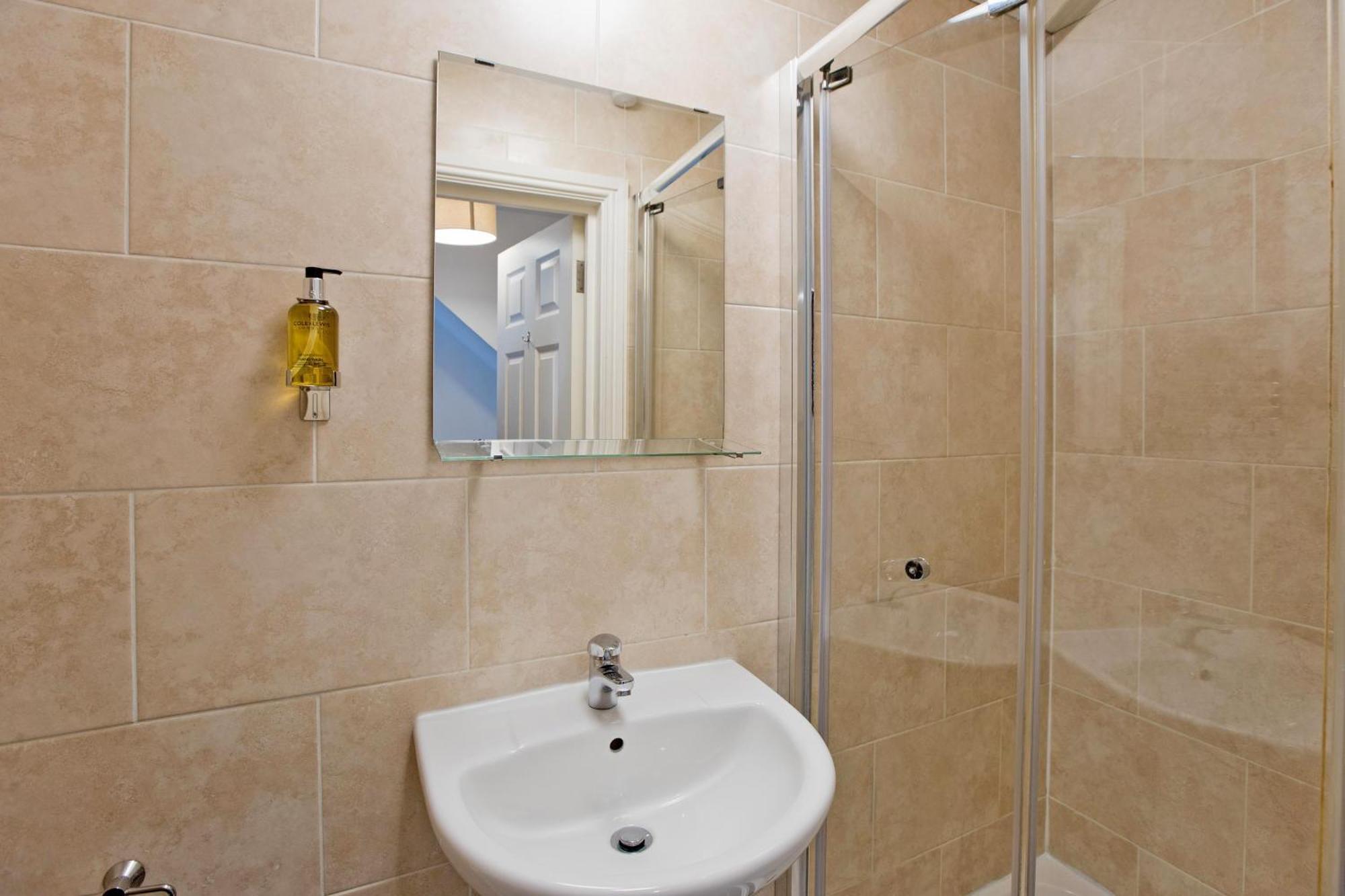 Imperial Corner House-Whitechapel Apartment Londres Extérieur photo